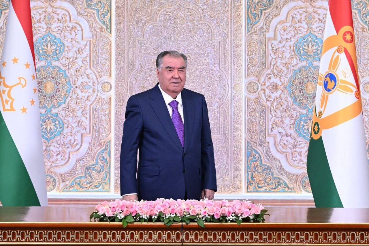 НАҚШИ ПЕШВОИ МИЛЛАТ ДАР РУШДИ ҲАМКОРИҲОИ МИНТАҚАВӢ